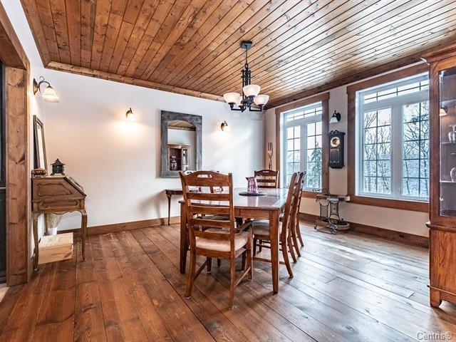 









991


Ch. de la Côte-St-Ambroise

,
Saint-Lin/Laurentides,




QC
J5M1H2

