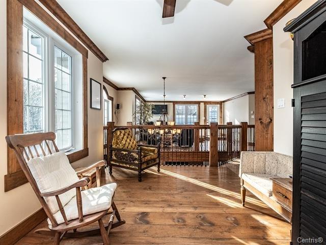 









991


Ch. de la Côte-St-Ambroise

,
Saint-Lin/Laurentides,




QC
J5M1H2

