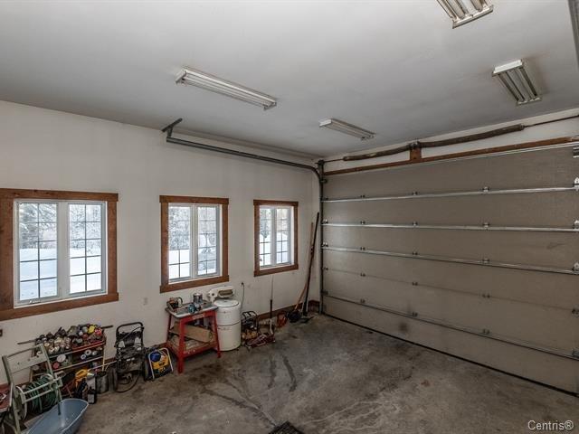 









991


Ch. de la Côte-St-Ambroise

,
Saint-Lin/Laurentides,




QC
J5M1H2

