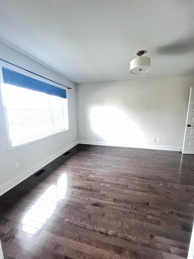 









101


Rue André-Mathieu

,
Vaudreuil-Dorion,




QC
J7V0C6

