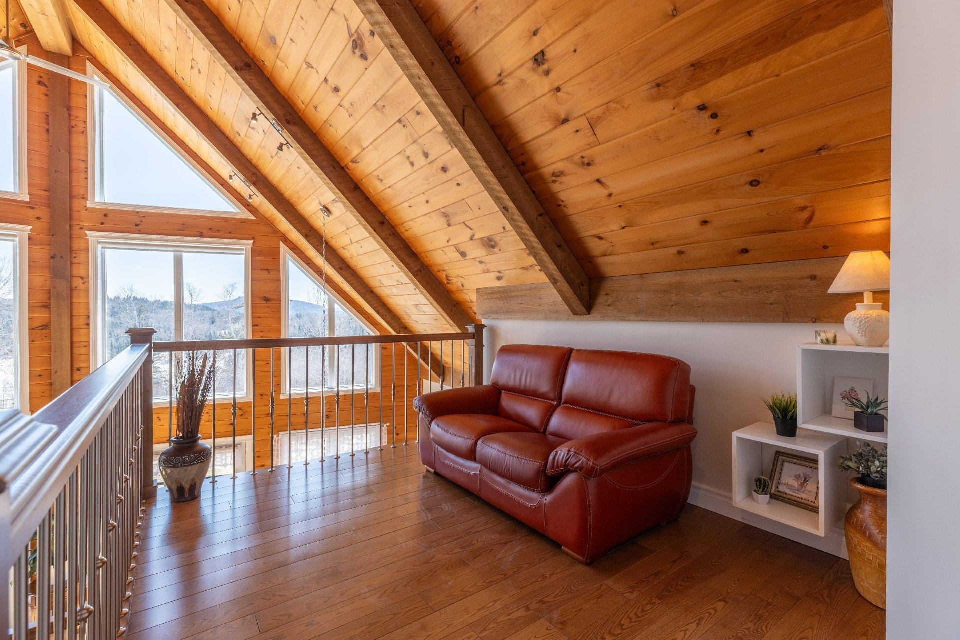 









521


Rue Vic

,
Saint-Michel-des-Saints,




QC
J0K3B0

