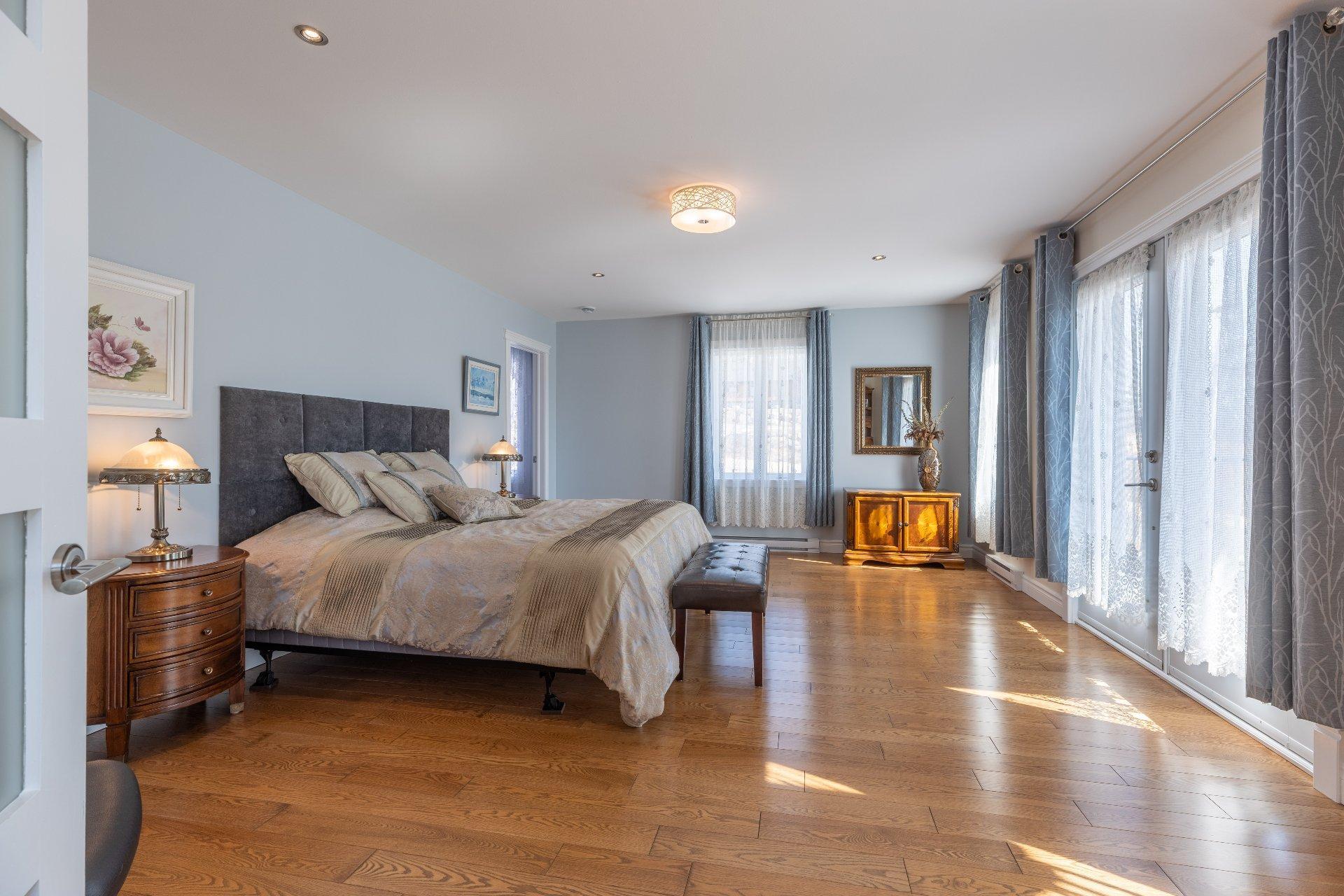 









521


Rue Vic

,
Saint-Michel-des-Saints,




QC
J0K3B0


