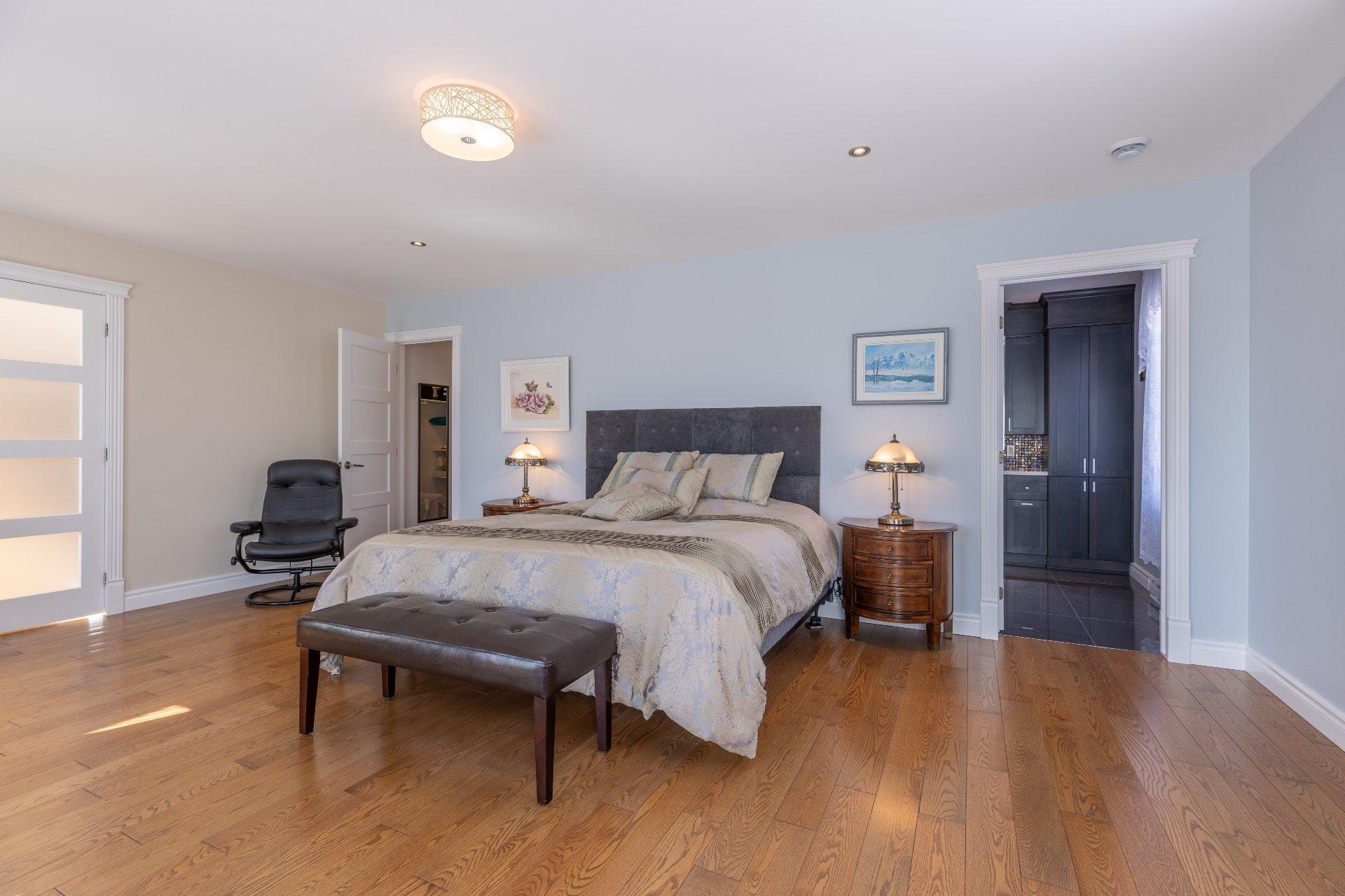 









521


Rue Vic

,
Saint-Michel-des-Saints,




QC
J0K3B0

