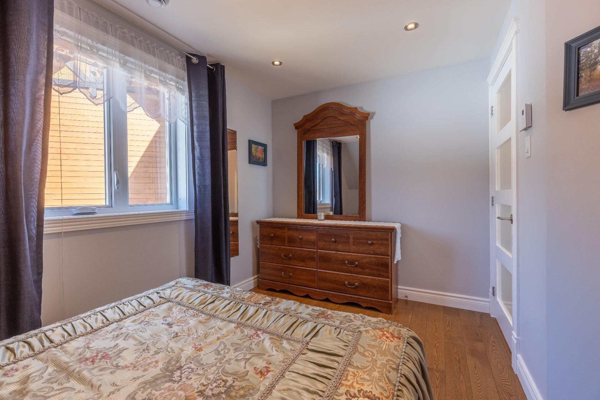 









521


Rue Vic

,
Saint-Michel-des-Saints,




QC
J0K3B0

