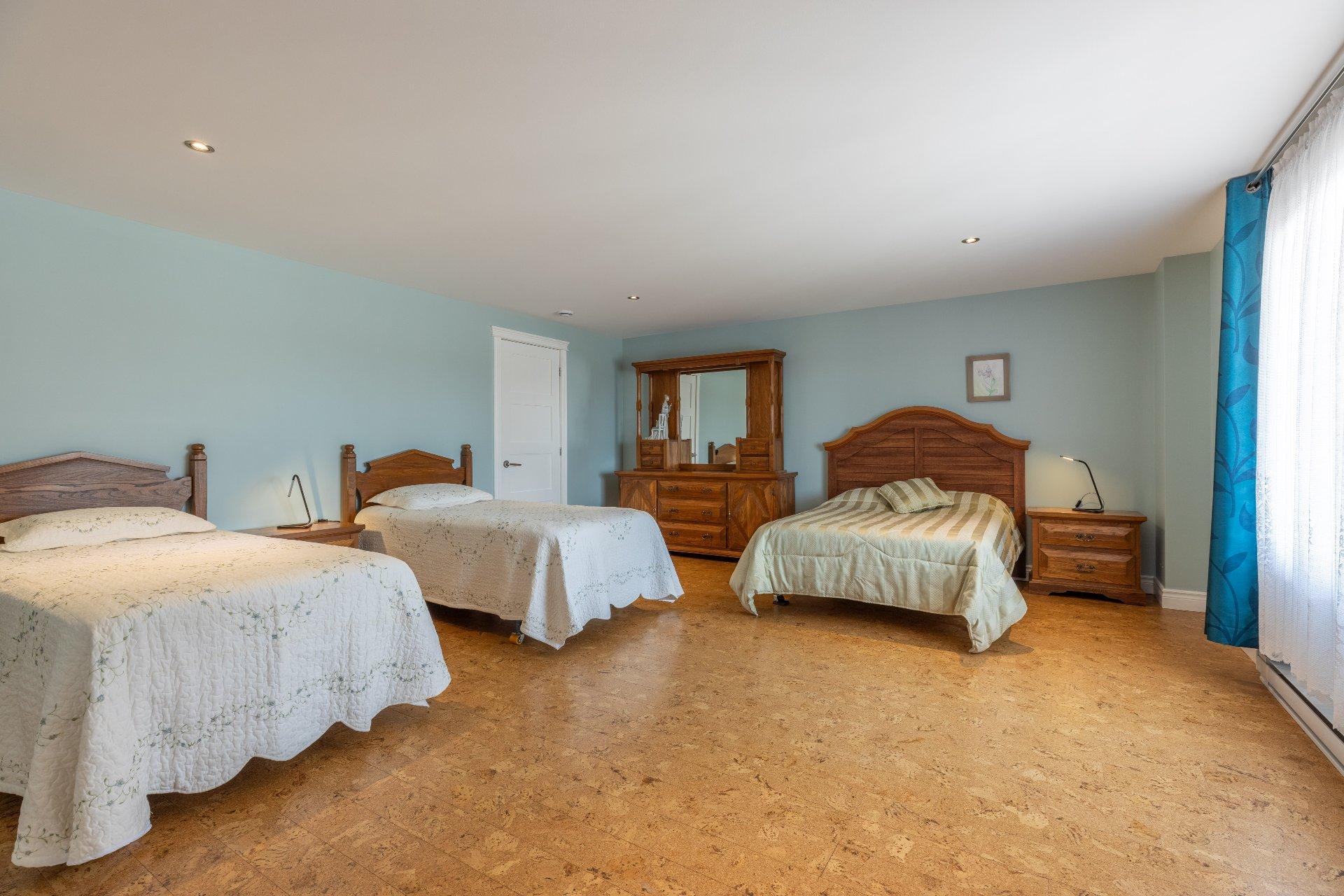 









521


Rue Vic

,
Saint-Michel-des-Saints,




QC
J0K3B0

