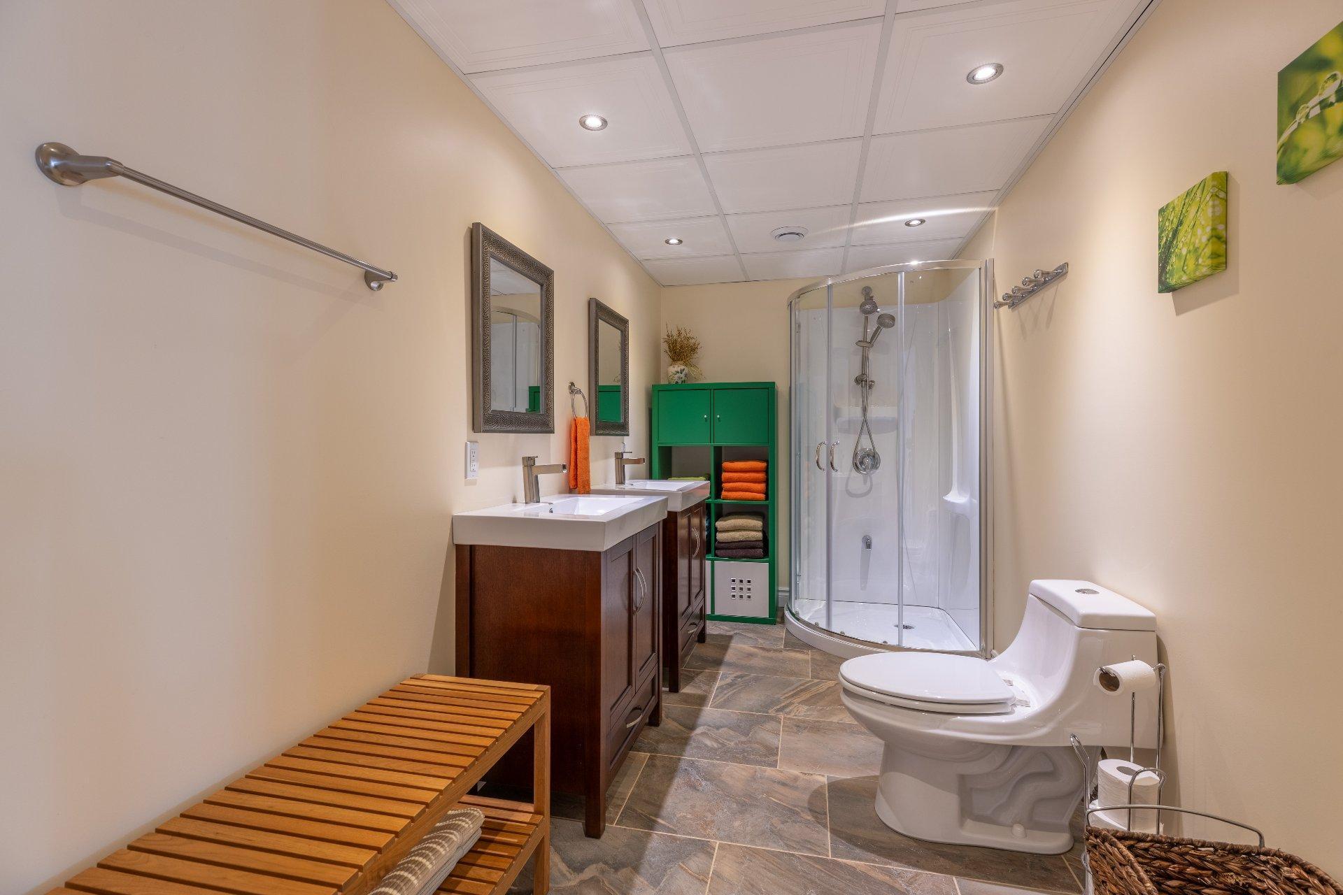 









521


Rue Vic

,
Saint-Michel-des-Saints,




QC
J0K3B0

