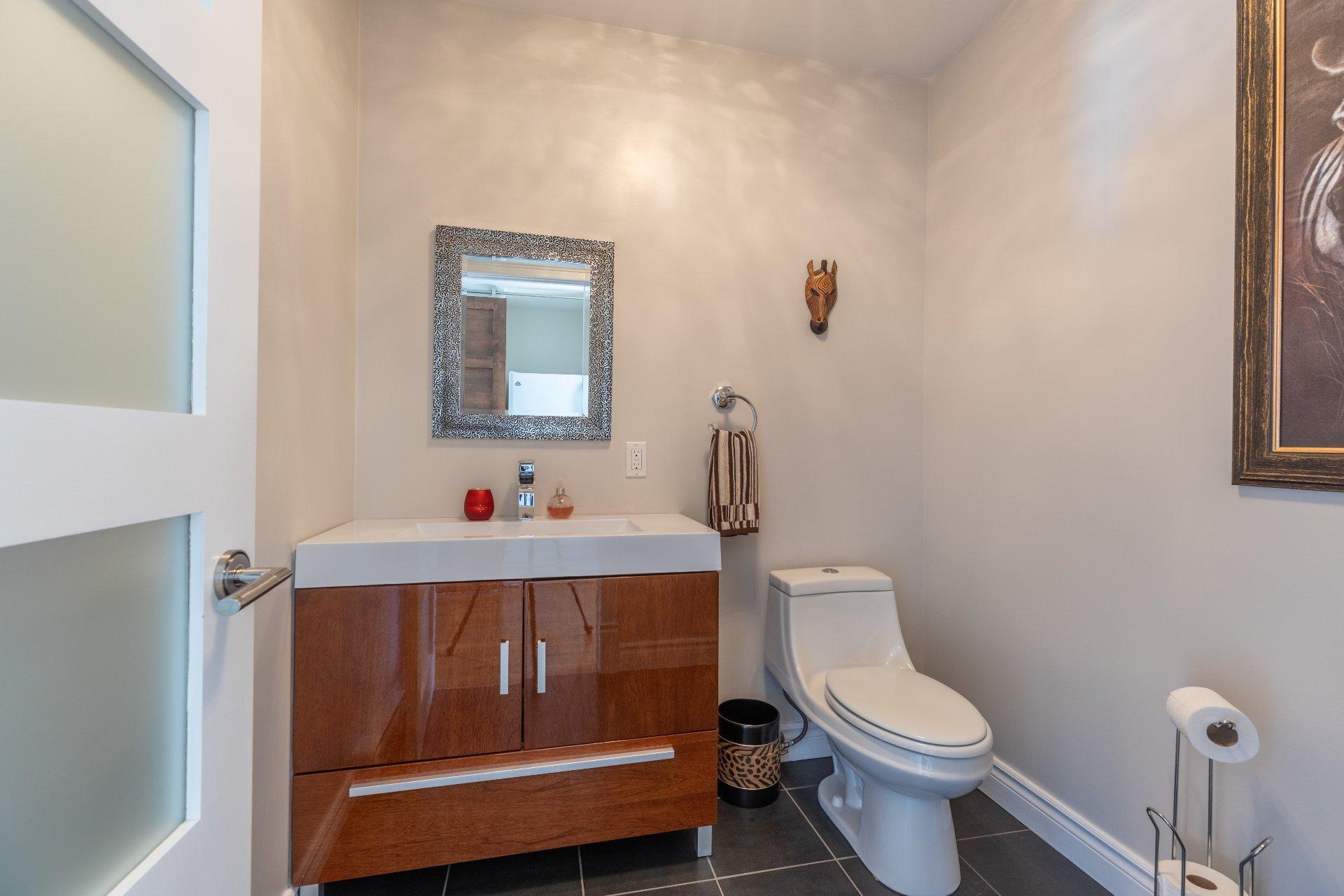 









521


Rue Vic

,
Saint-Michel-des-Saints,




QC
J0K3B0

