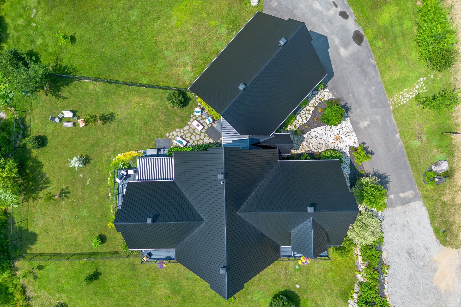 









521


Rue Vic

,
Saint-Michel-des-Saints,




QC
J0K3B0

