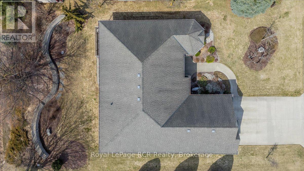 












98 11TH AVENUE

,
Hanover,




Ontario
N4N3V2


