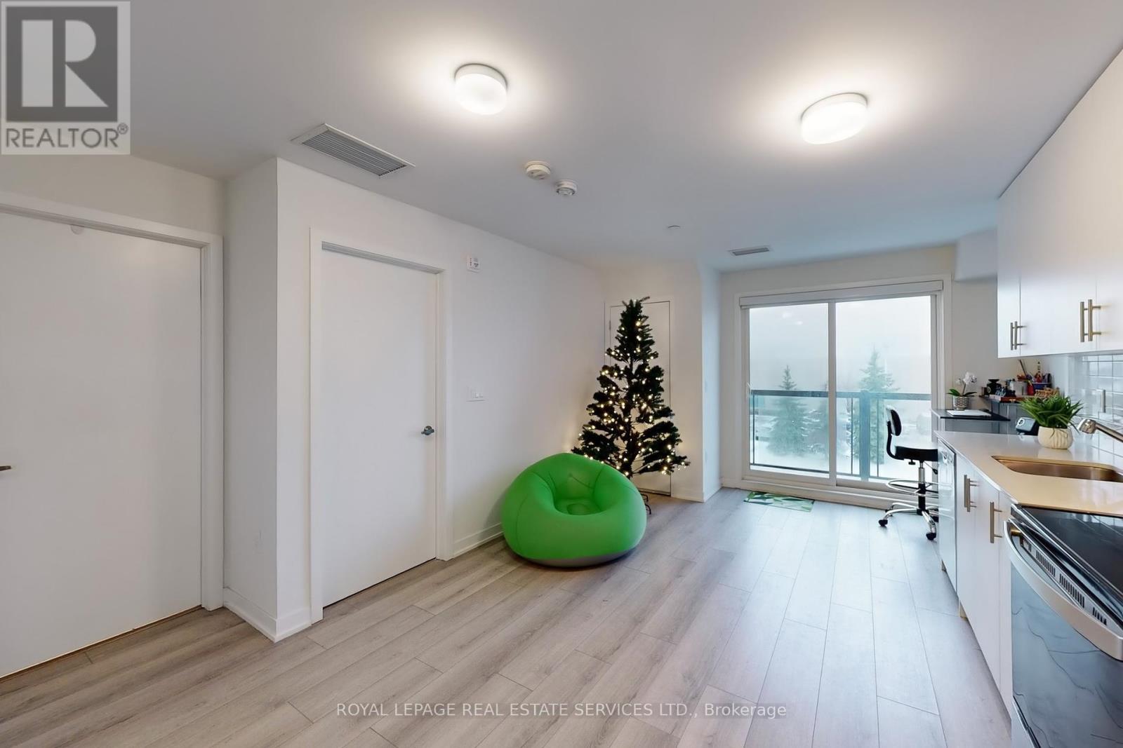 












314 - 3401 RIDGEWAY DRIVE E

,
Mississauga,




Ontario
L5L0B9

