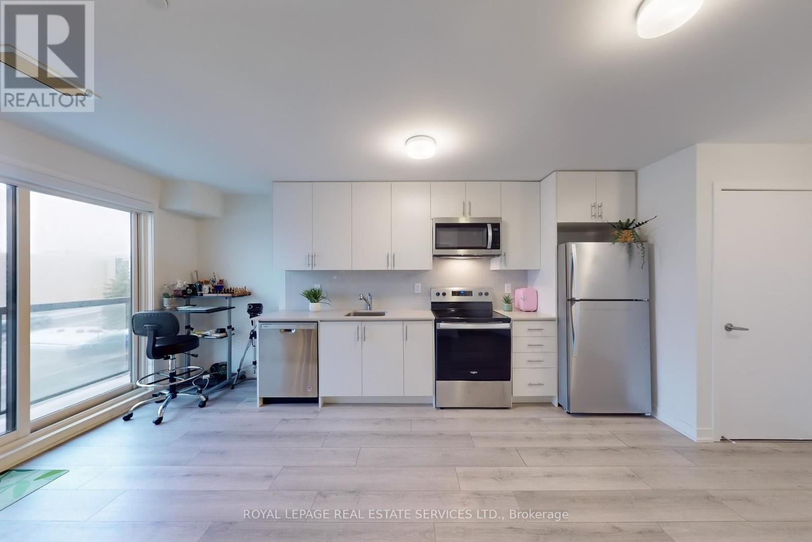 












314 - 3401 RIDGEWAY DRIVE E

,
Mississauga,




Ontario
L5L0B9

