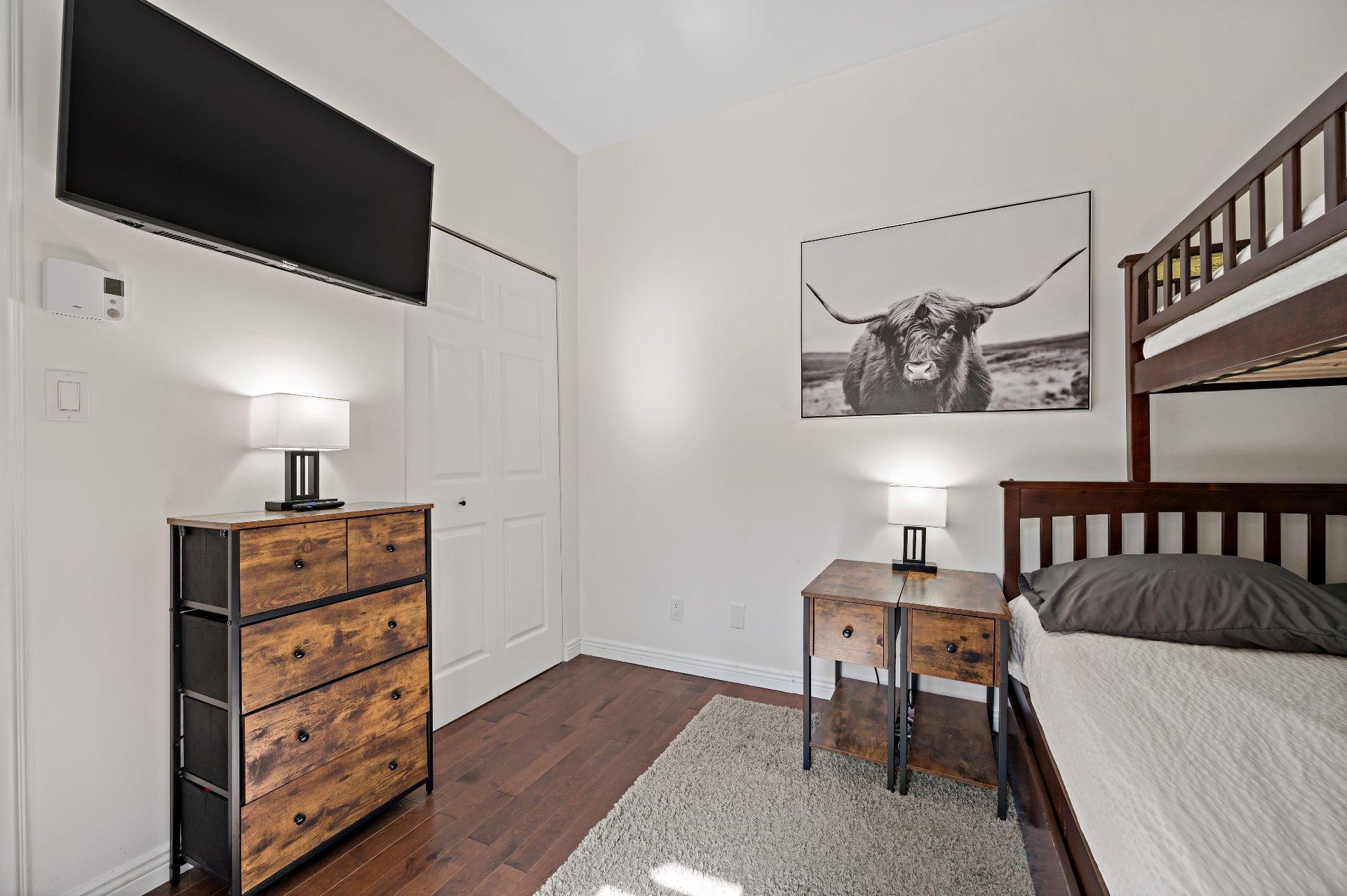 









230


Ch. de la Forêt

, 1,
Mont-Tremblant,




QC
J8E3K8

