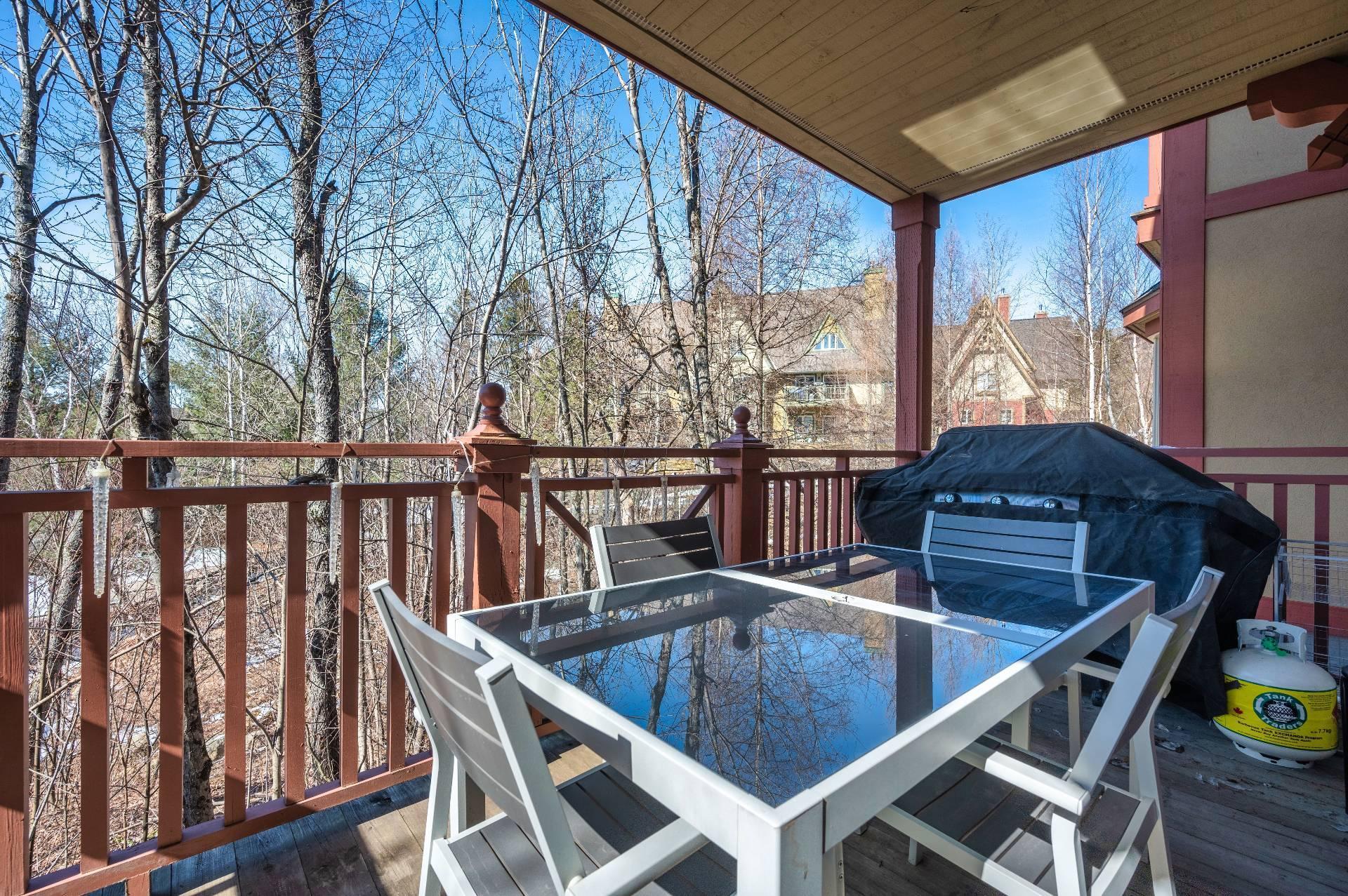 









230


Ch. de la Forêt

, 1,
Mont-Tremblant,




QC
J8E3K8

