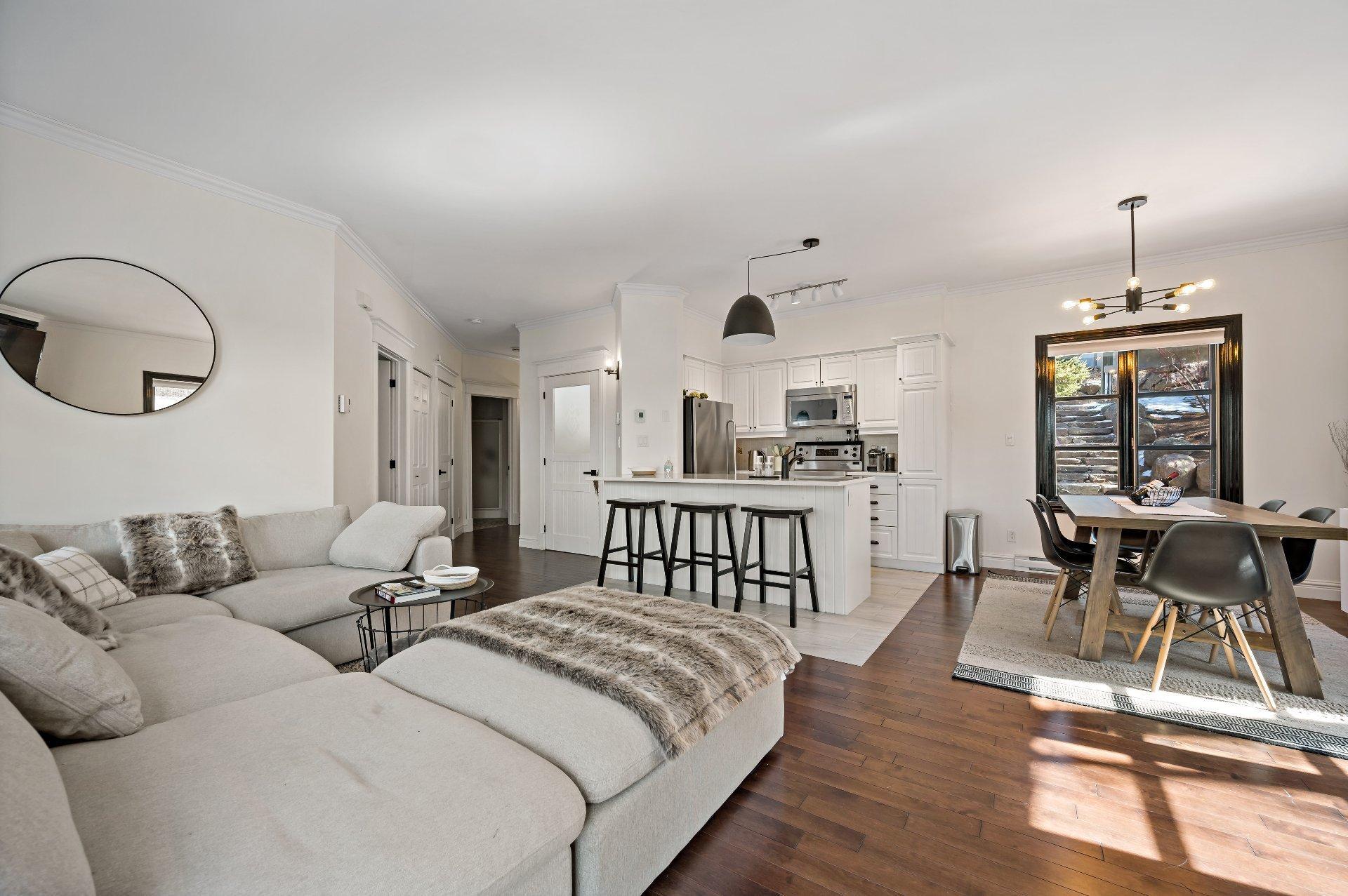 









230


Ch. de la Forêt

, 1,
Mont-Tremblant,




QC
J8E3K8

