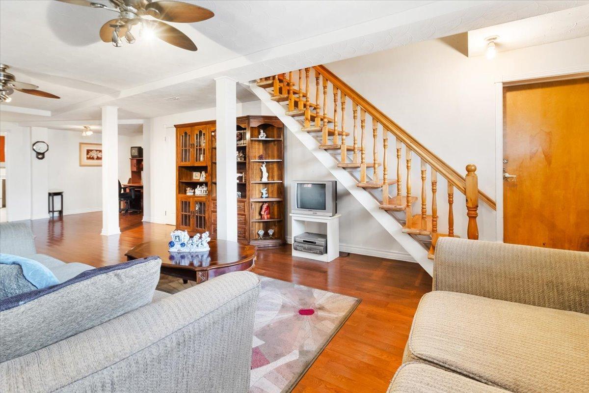 









6015

 - 6019


Rue Pierre-Bédard

,
Montréal (Mercier/Hochelaga-Maisonneuve),




QC
H1M1K3

