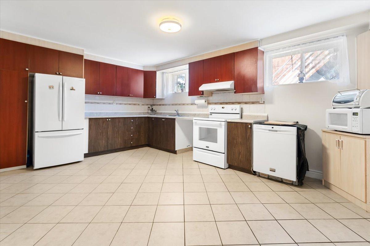 









6015

 - 6019


Rue Pierre-Bédard

,
Montréal (Mercier/Hochelaga-Maisonneuve),




QC
H1M1K3

