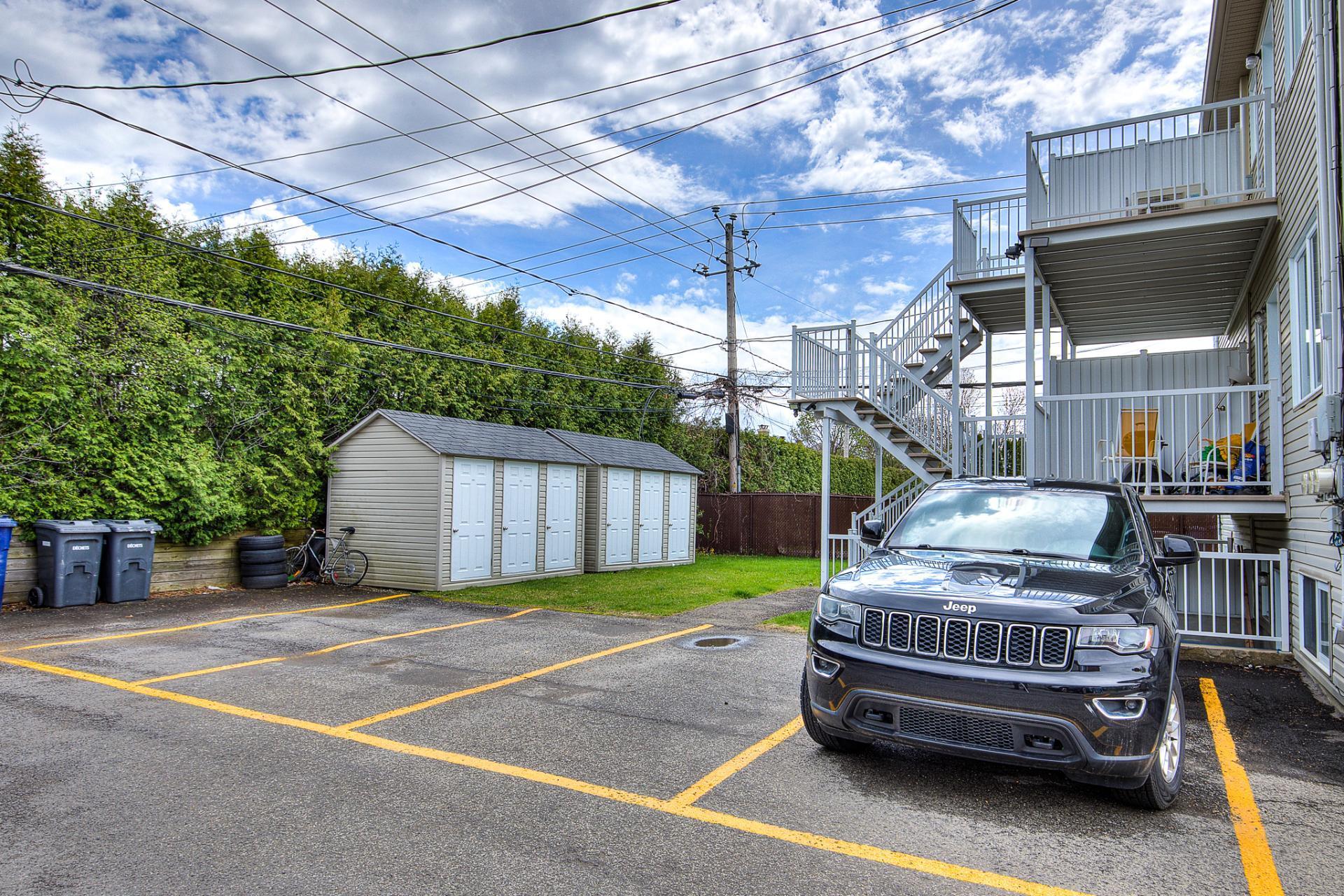 









7334A


Boul. Notre-Dame

,
Laval (Sainte-Dorothée),




QC
H7X4G7

