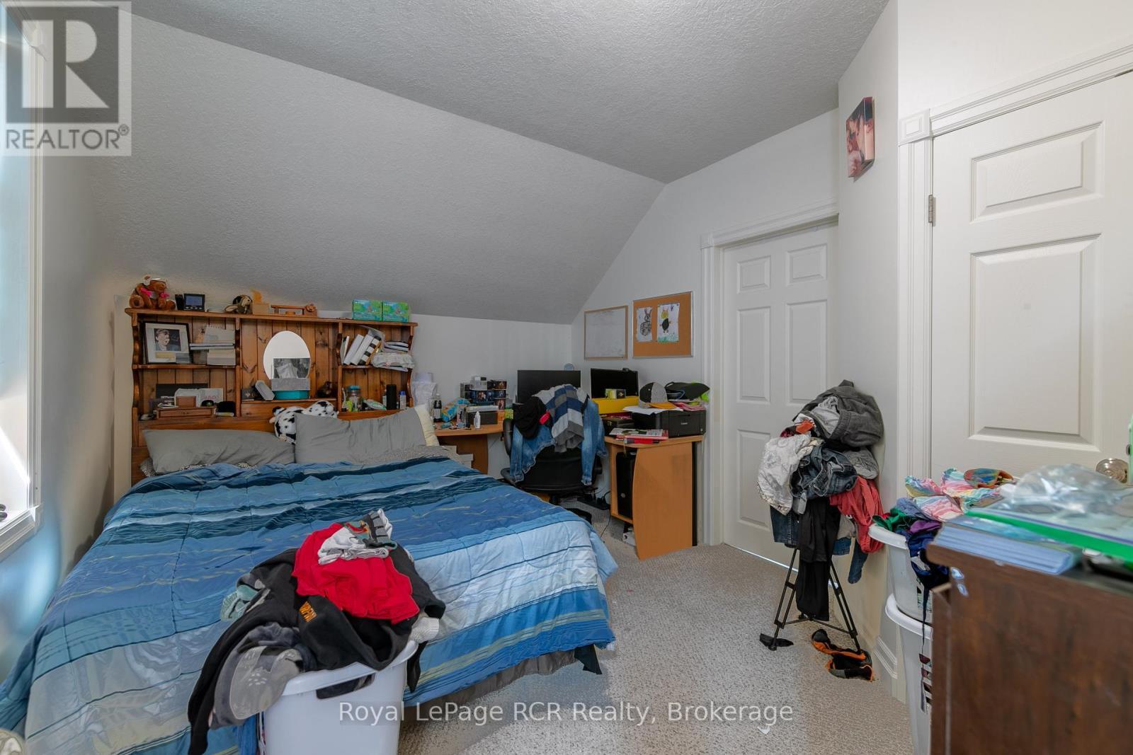 












424 ROYAL STREET E

,
North Perth (Listowel),




Ontario
N4W2S3

