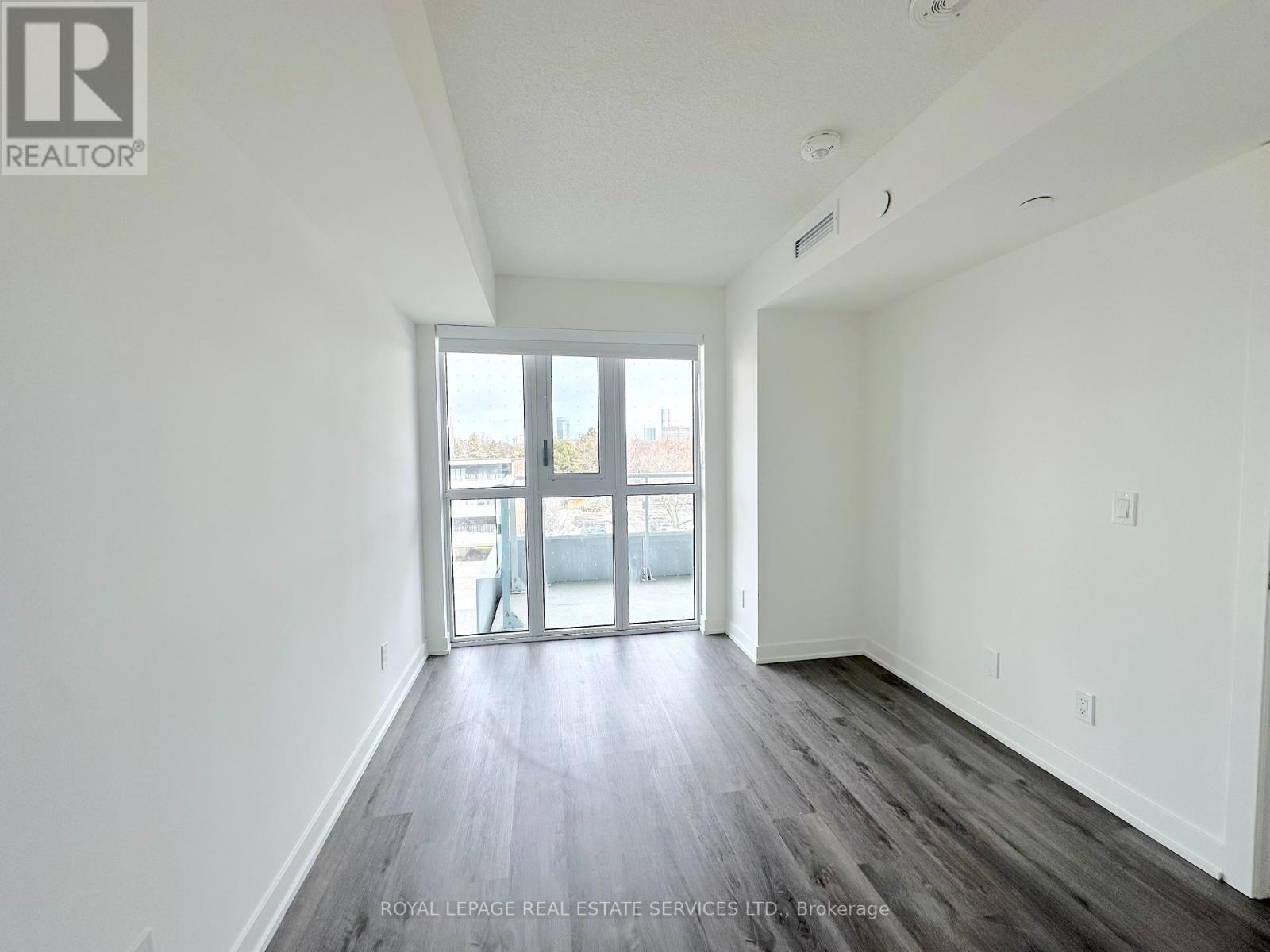 












605 - 1225 YORK MILLS ROAD

,
Toronto,




Ontario
M3A1Y4

