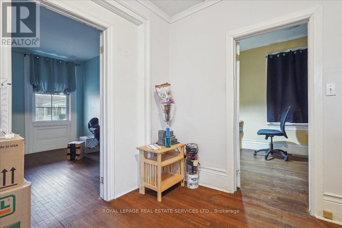 












27 GEORGE STREET

,
St. Catharines,




Ontario
L2R5N3

