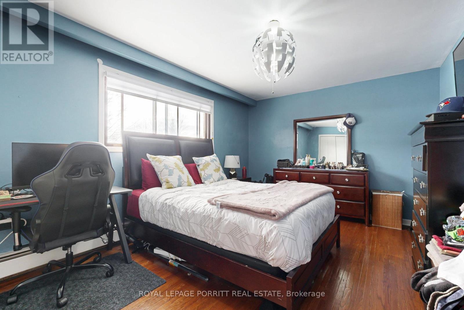 












15 MUSKOKA AVENUE

,
Toronto,




Ontario
M8W1H4

