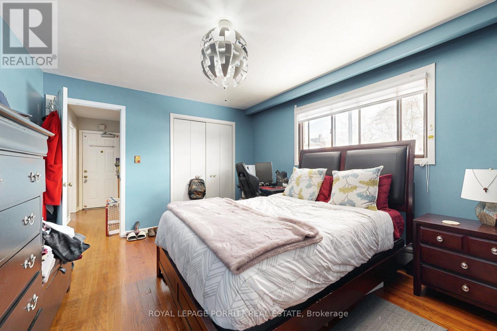 












15 MUSKOKA AVENUE

,
Toronto,




Ontario
M8W1H4

