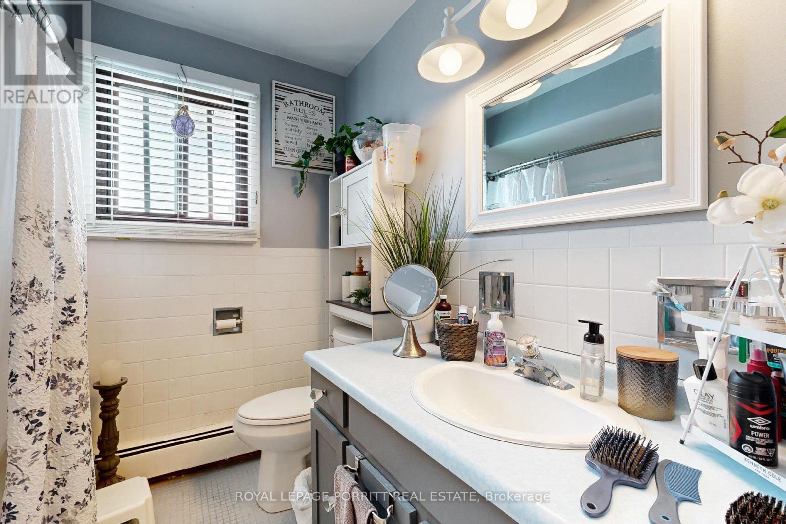 












15 MUSKOKA AVENUE

,
Toronto,




Ontario
M8W1H4

