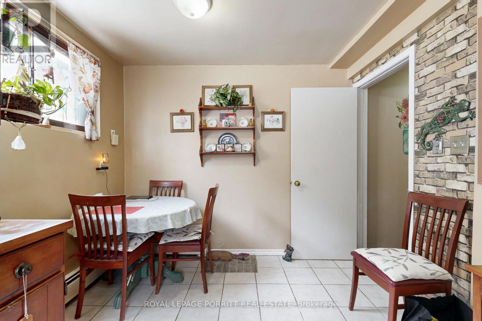 












15 MUSKOKA AVENUE

,
Toronto,




Ontario
M8W1H4


