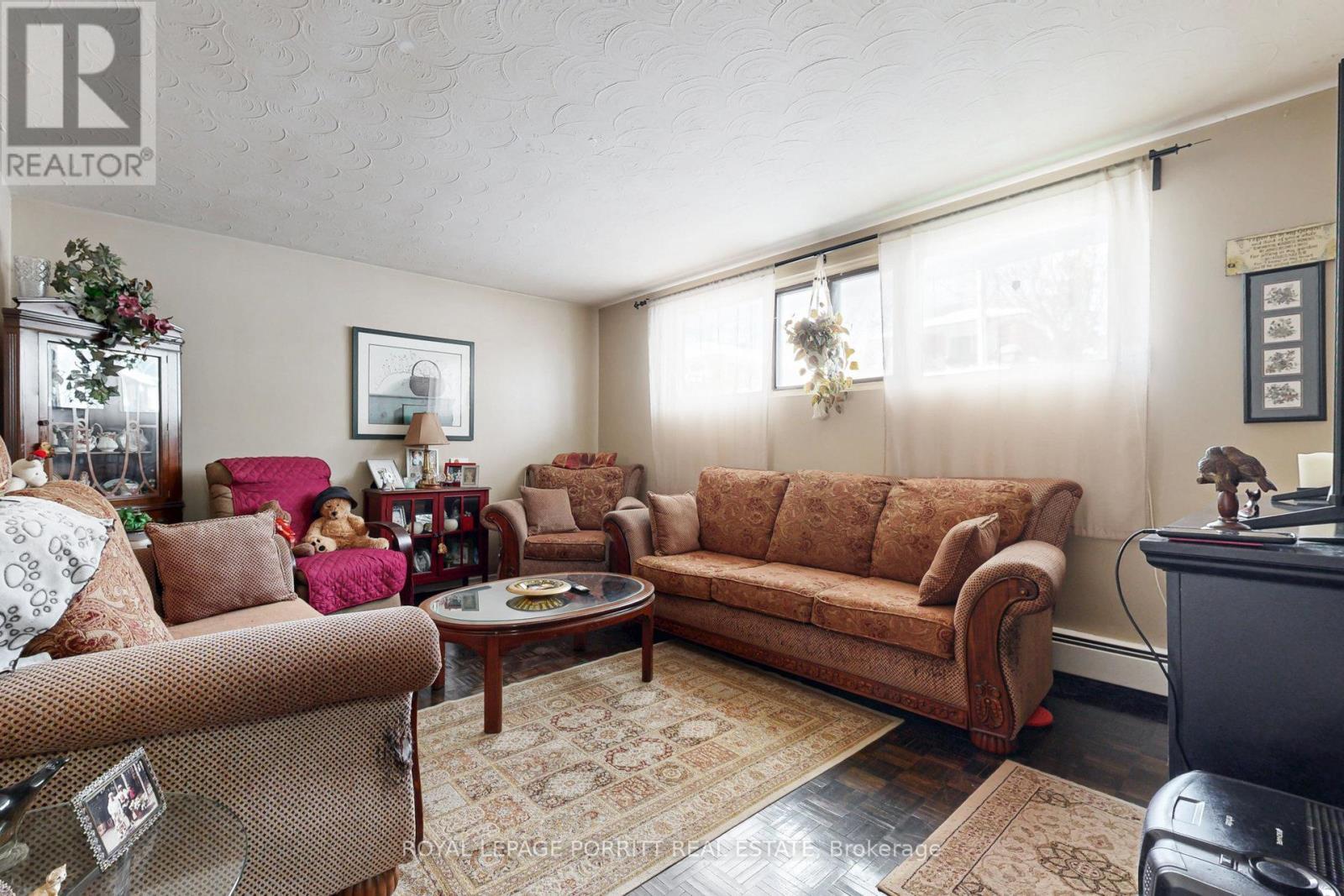 












15 MUSKOKA AVENUE

,
Toronto,




Ontario
M8W1H4


