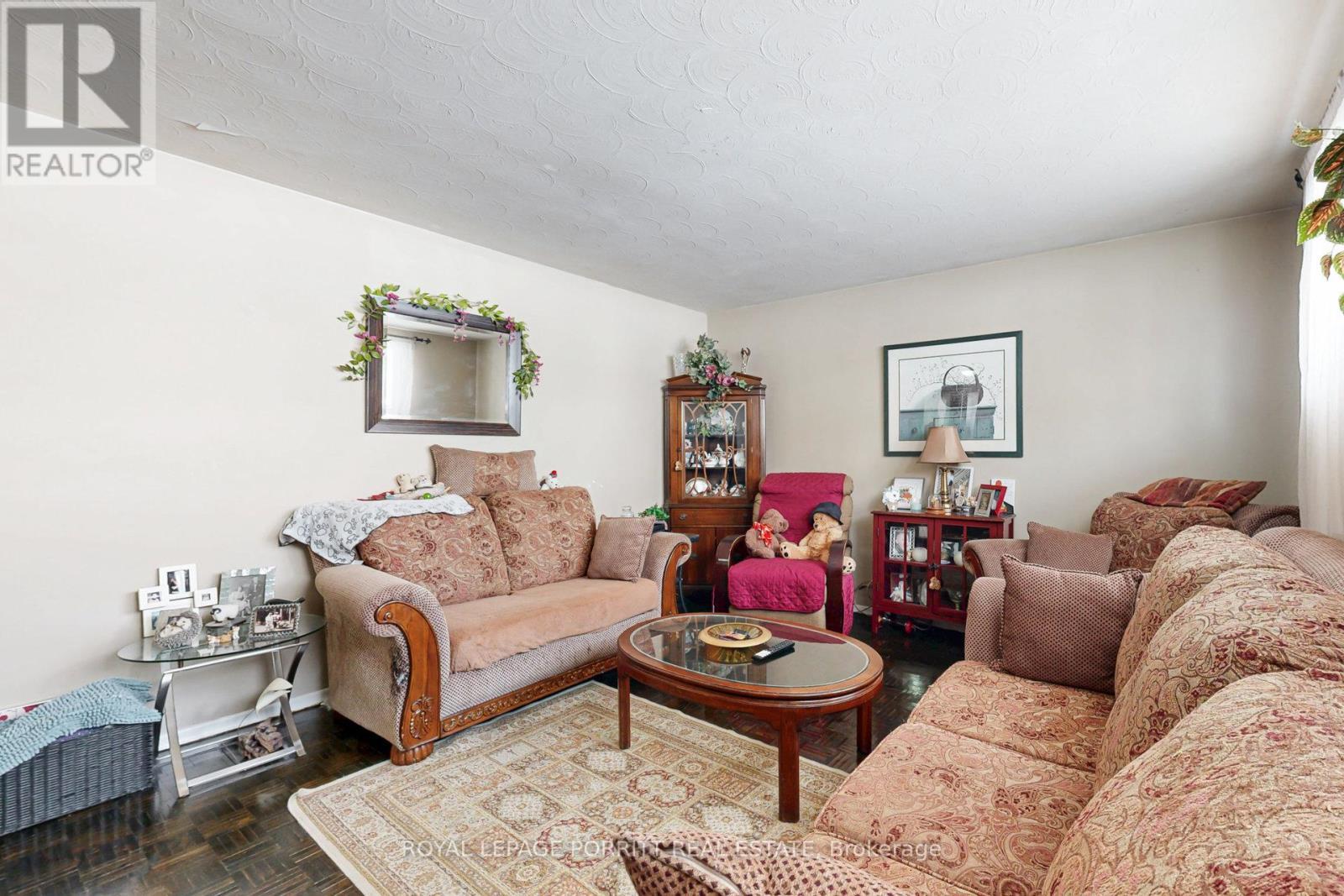 












15 MUSKOKA AVENUE

,
Toronto,




Ontario
M8W1H4


