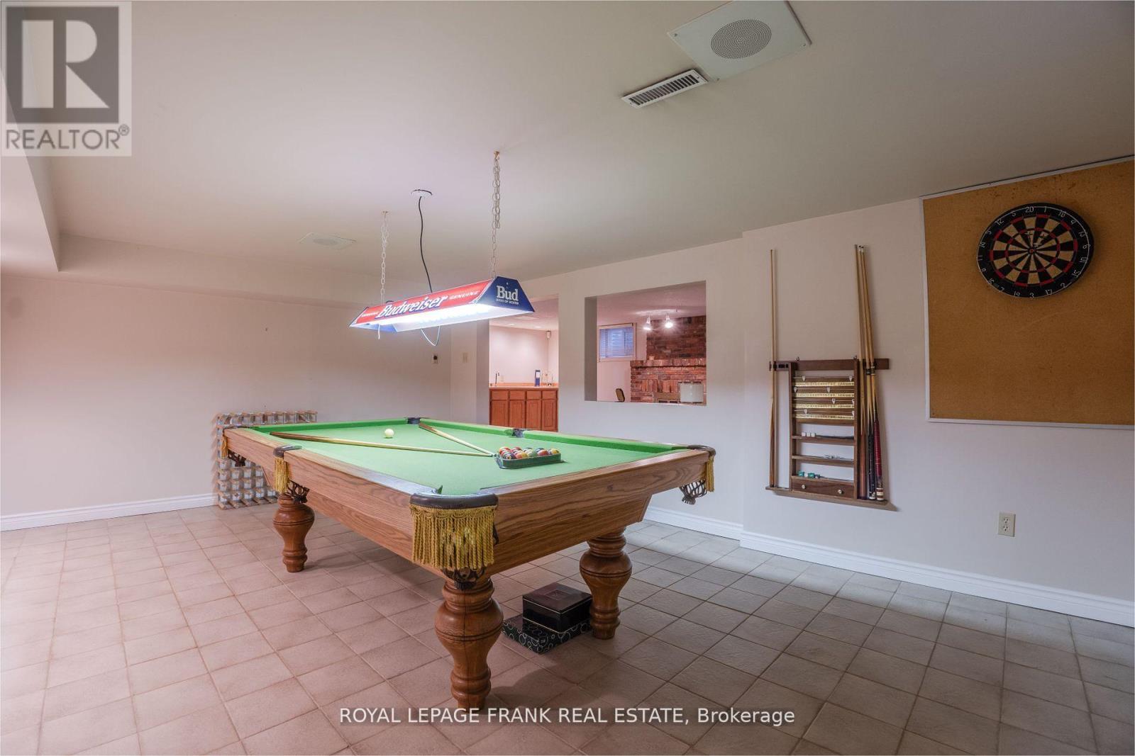 












1 DUNSFORD COURT

,
Kawartha Lakes (Lindsay),




Ontario
K9V5T3

