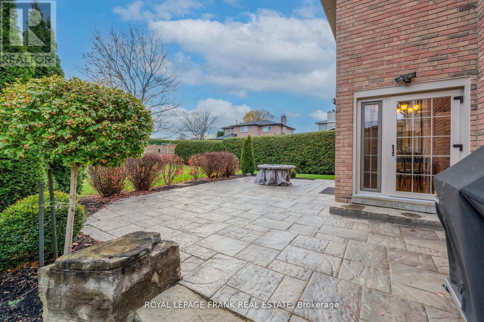 












1 DUNSFORD COURT

,
Kawartha Lakes (Lindsay),




Ontario
K9V5T3

