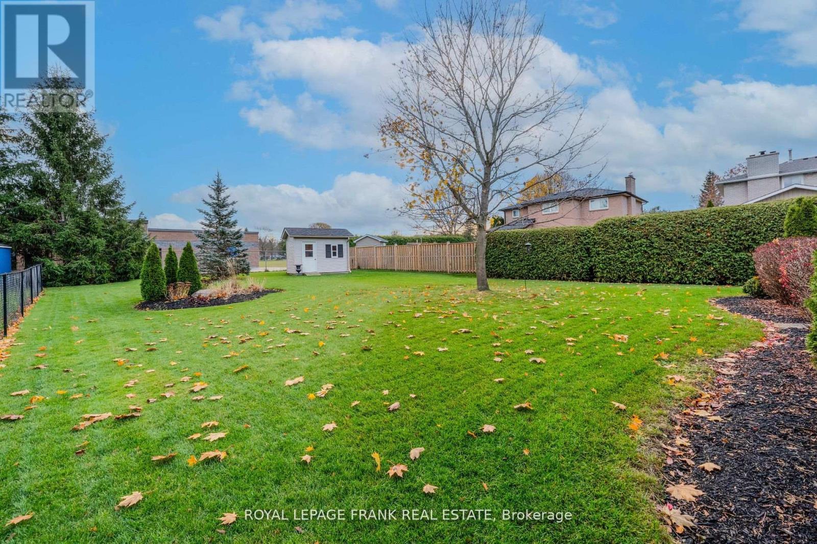 












1 DUNSFORD COURT

,
Kawartha Lakes (Lindsay),




Ontario
K9V5T3

