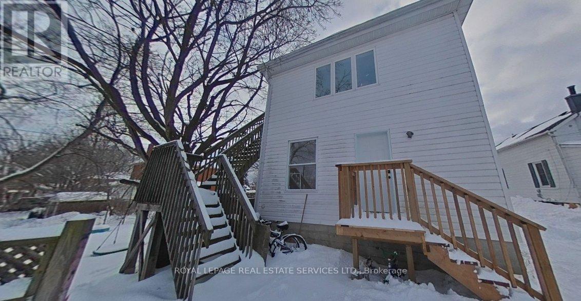 












REAR - 209 KENDAL AVENUE

,
Oshawa,




Ontario
L1G5B4

