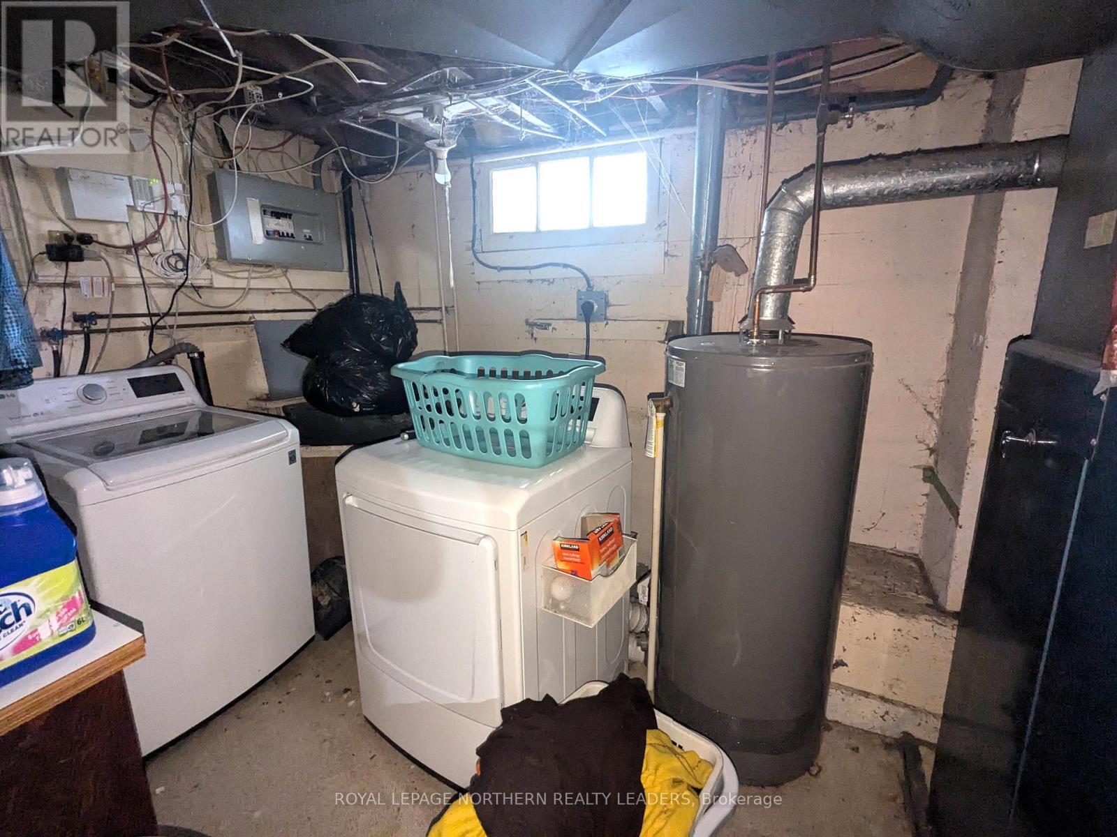












236 TAMARACK STREET

,
Timmins (TNE - Hill District),




Ontario
P4N6R1

