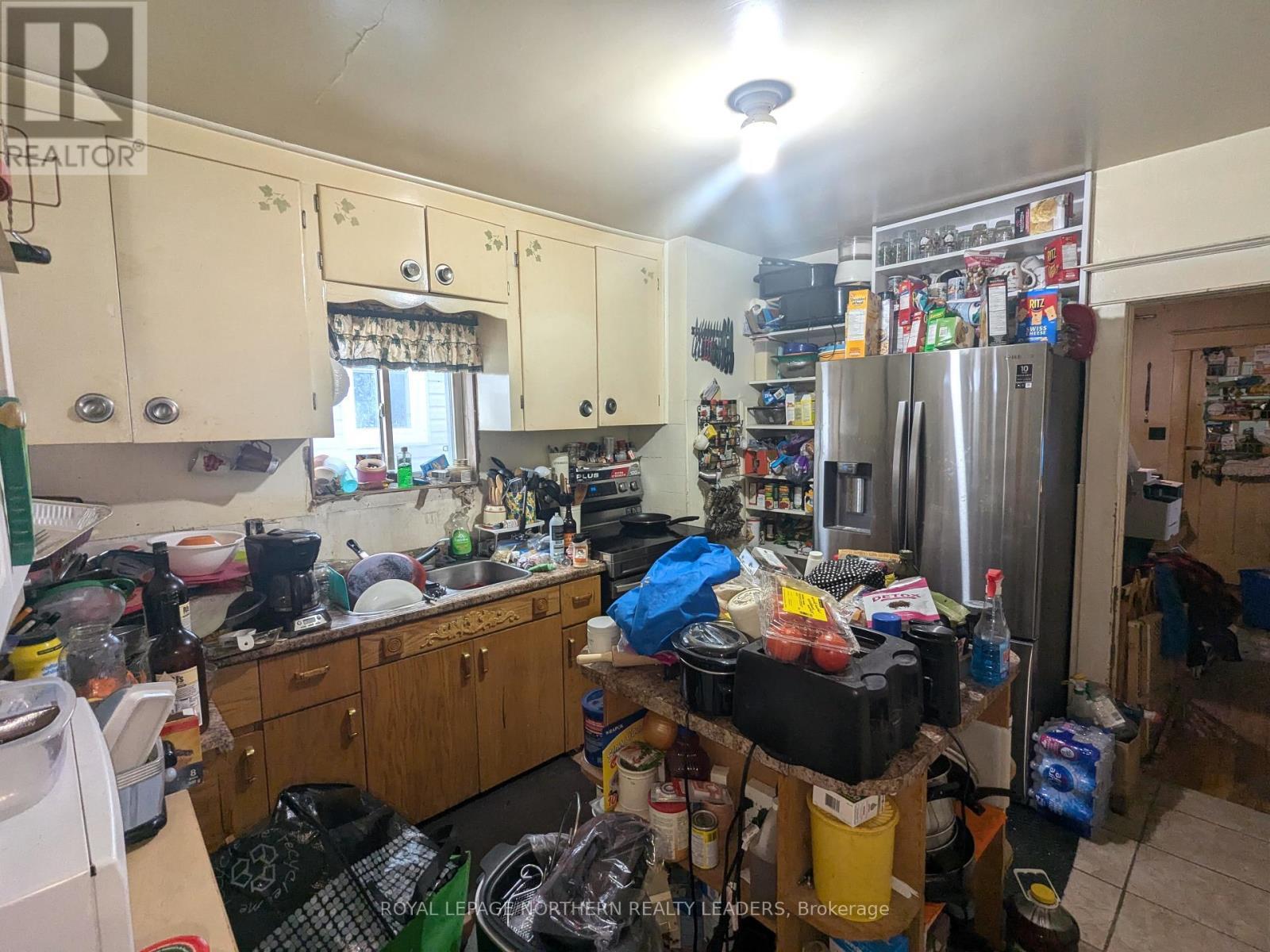 












236 TAMARACK STREET

,
Timmins (TNE - Hill District),




Ontario
P4N6R1

