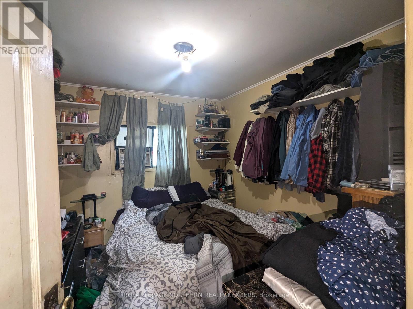 












236 TAMARACK STREET

,
Timmins (TNE - Hill District),




Ontario
P4N6R1

