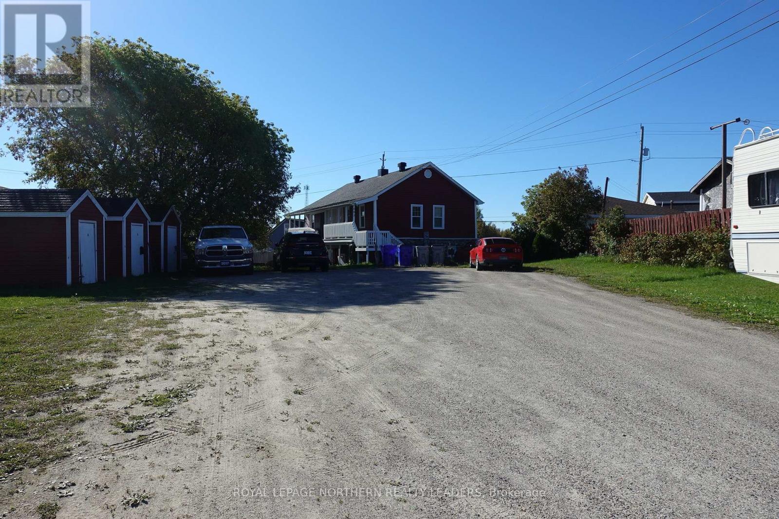 












683 LEMIEUX AVENUE

,
Timmins (MTJ - Main Area),




Ontario
P4N3W8

