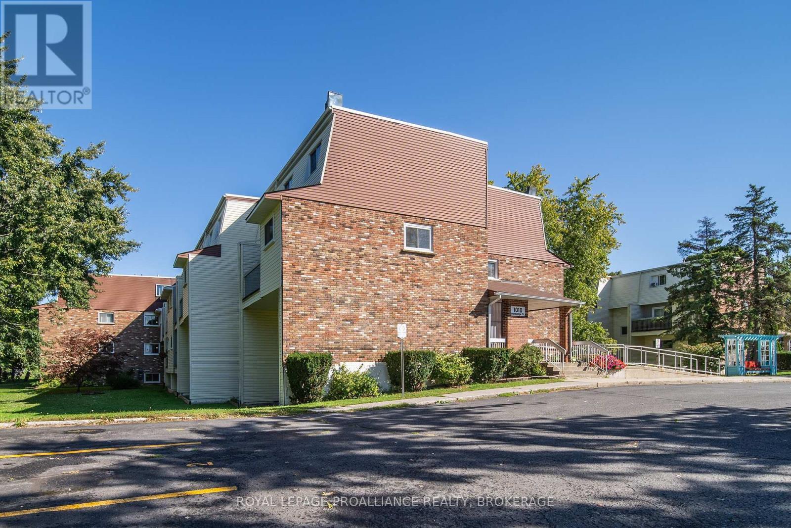 












312 - 1010 PEMBRIDGE CRESCENT

,
Kingston (North of Taylor-Kidd Blvd),




Ontario
K7P1A3

