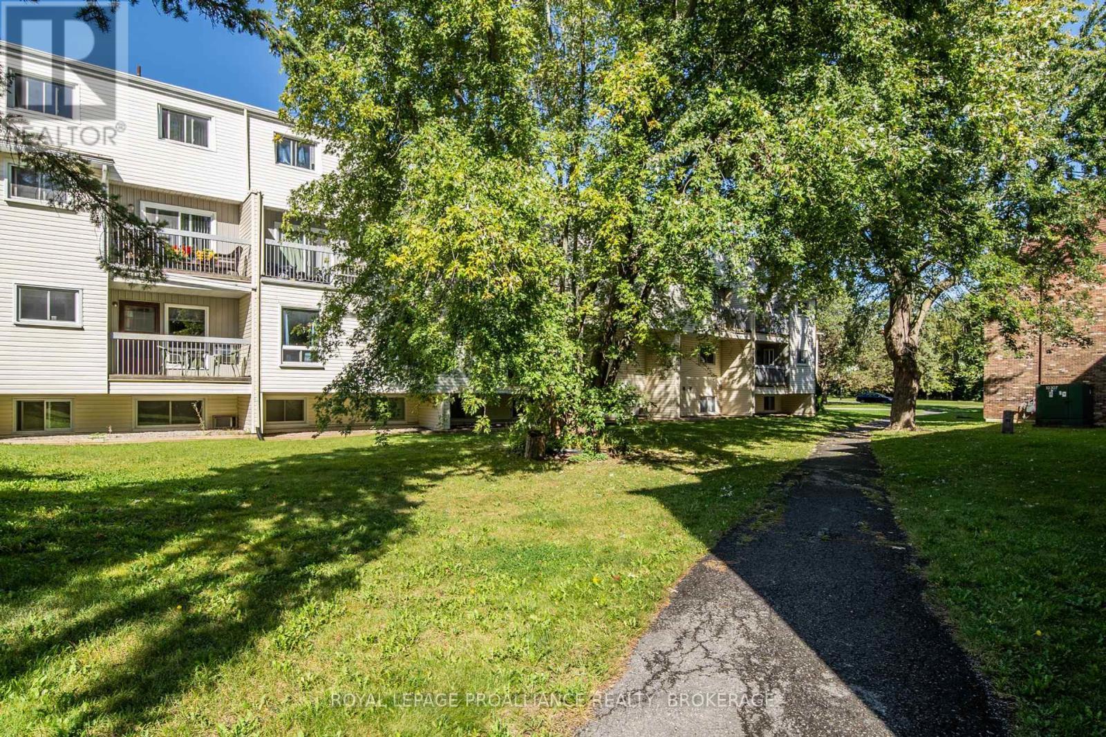 












312 - 1010 PEMBRIDGE CRESCENT

,
Kingston (North of Taylor-Kidd Blvd),




Ontario
K7P1A3

