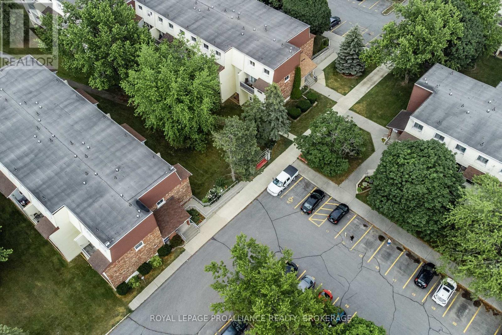 












312 - 1010 PEMBRIDGE CRESCENT

,
Kingston (North of Taylor-Kidd Blvd),




Ontario
K7P1A3

