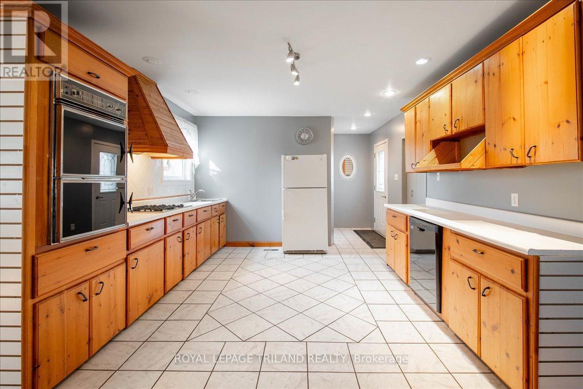 












258 MAIN STREET

,
Southwest Middlesex (Glencoe),




Ontario
N0L1M0

