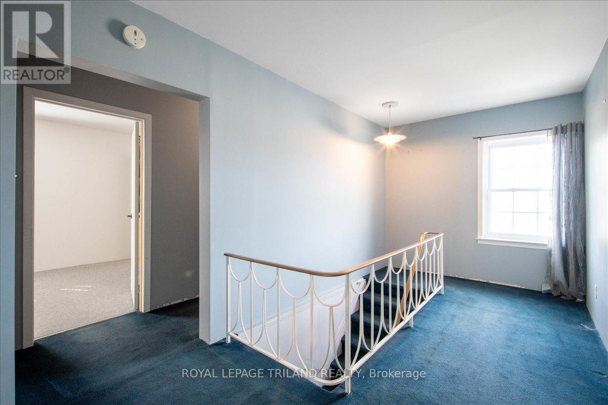












258 MAIN STREET

,
Southwest Middlesex (Glencoe),




Ontario
N0L1M0

