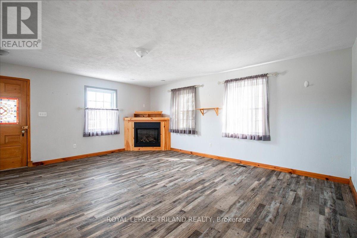 












258 MAIN STREET

,
Southwest Middlesex (Glencoe),




Ontario
N0L1M0


