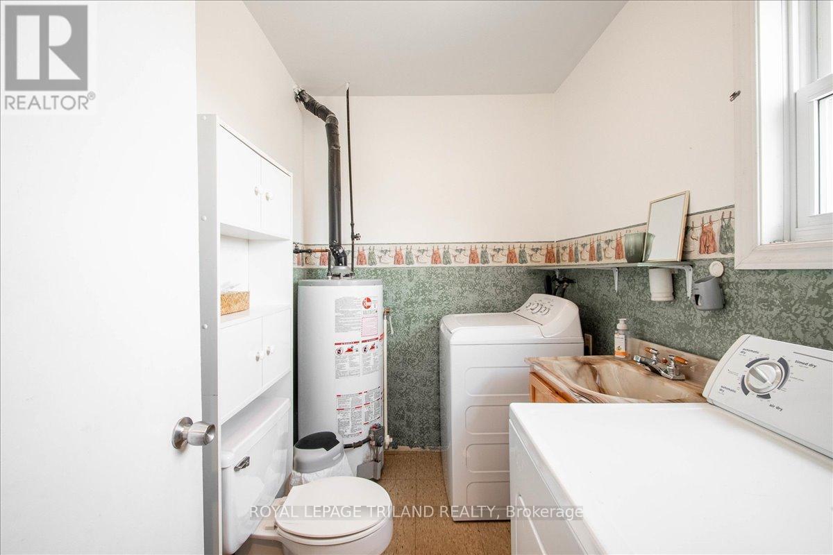 












258 MAIN STREET

,
Southwest Middlesex (Glencoe),




Ontario
N0L1M0

