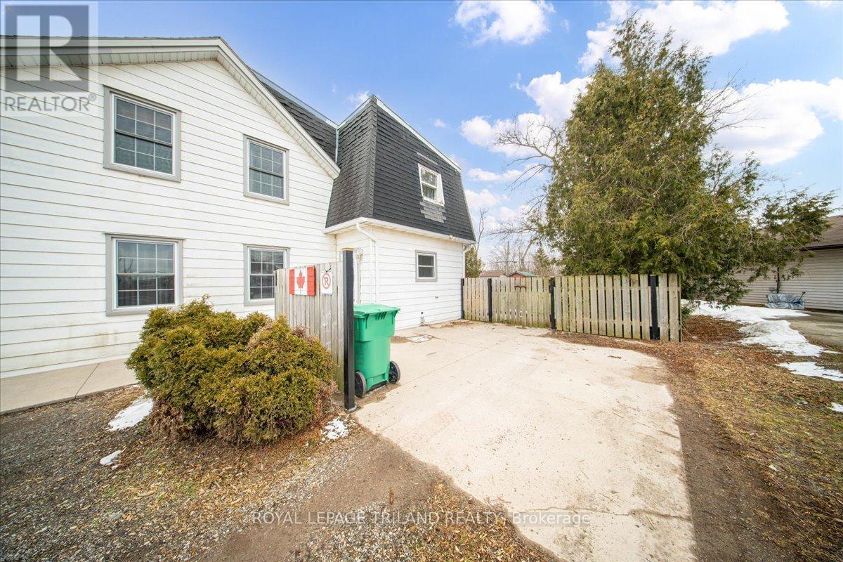 












258 MAIN STREET

,
Southwest Middlesex (Glencoe),




Ontario
N0L1M0

