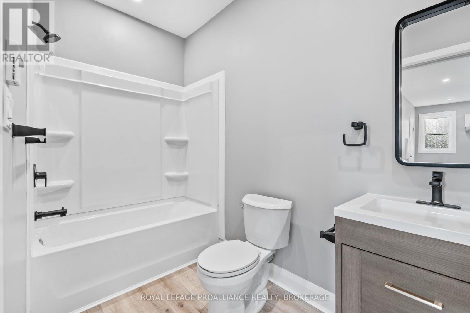 












299 ARTHUR STREET

,
Gananoque,




Ontario
K7G1B3

