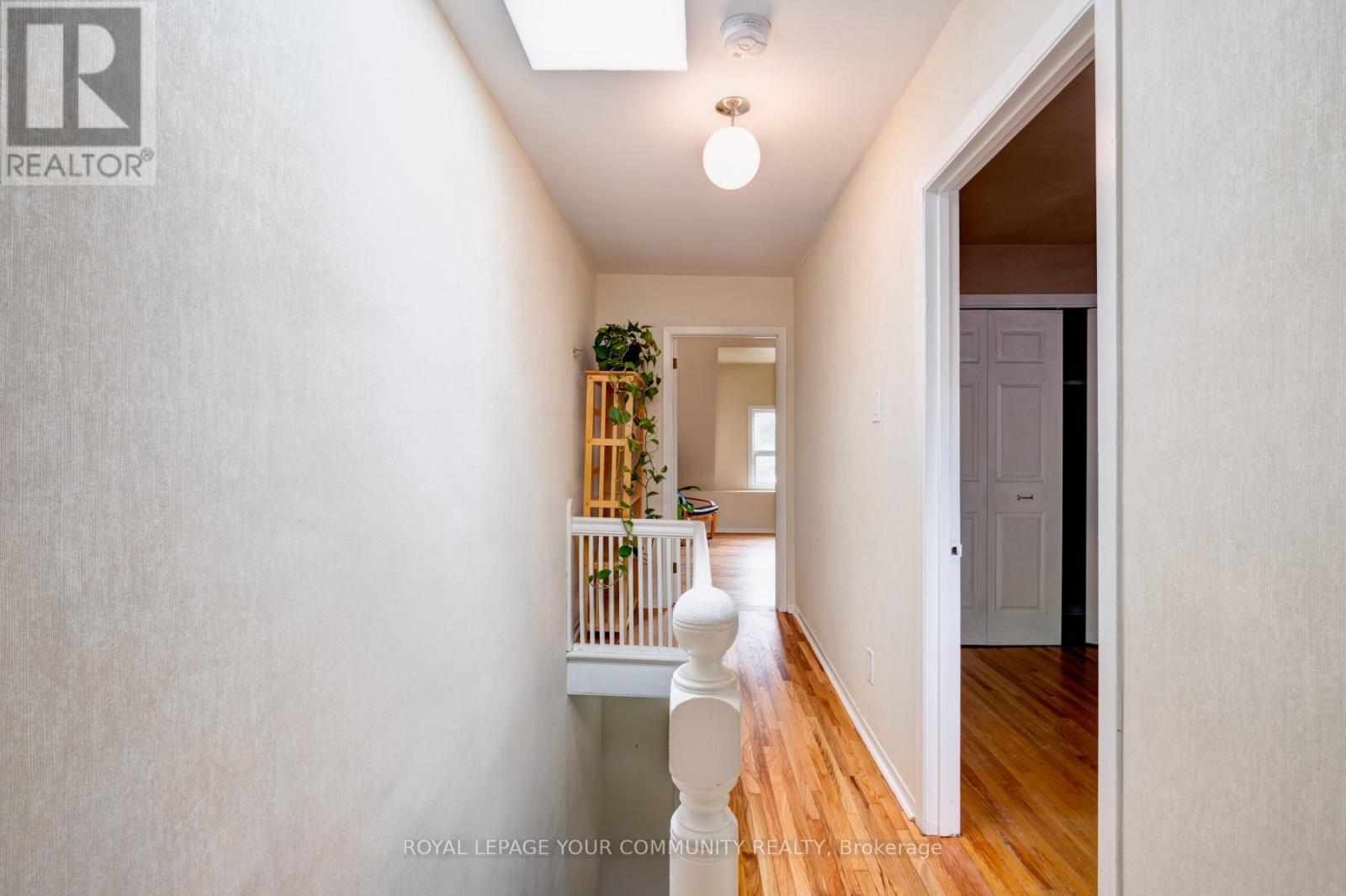 












356 DUPONT STREET

,
Toronto,




Ontario
M5R1V9

