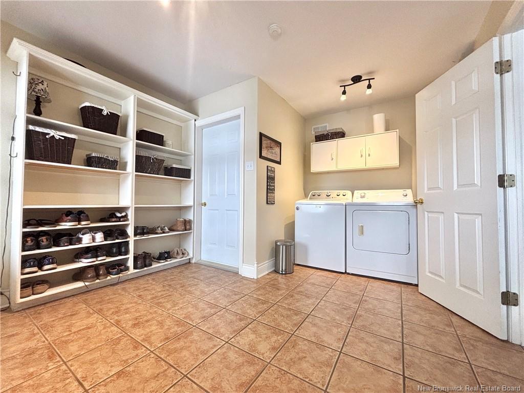 









720


Assumption

,
Bathurst,




NB
E2A 2V7

