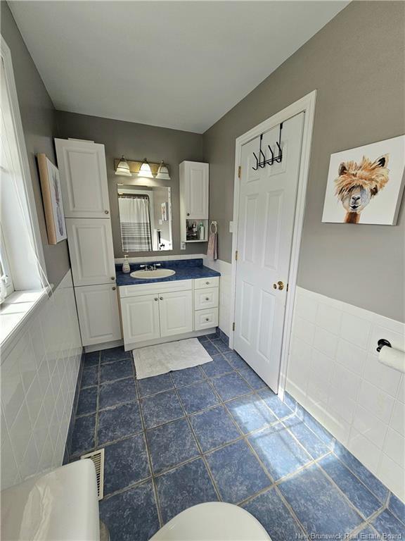 









720


Assumption

,
Bathurst,




NB
E2A 2V7

